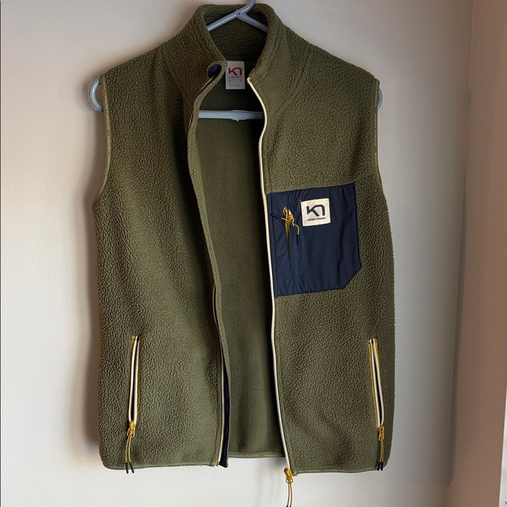 Kari Traa Green Fleece Vest with Blue Pocket
